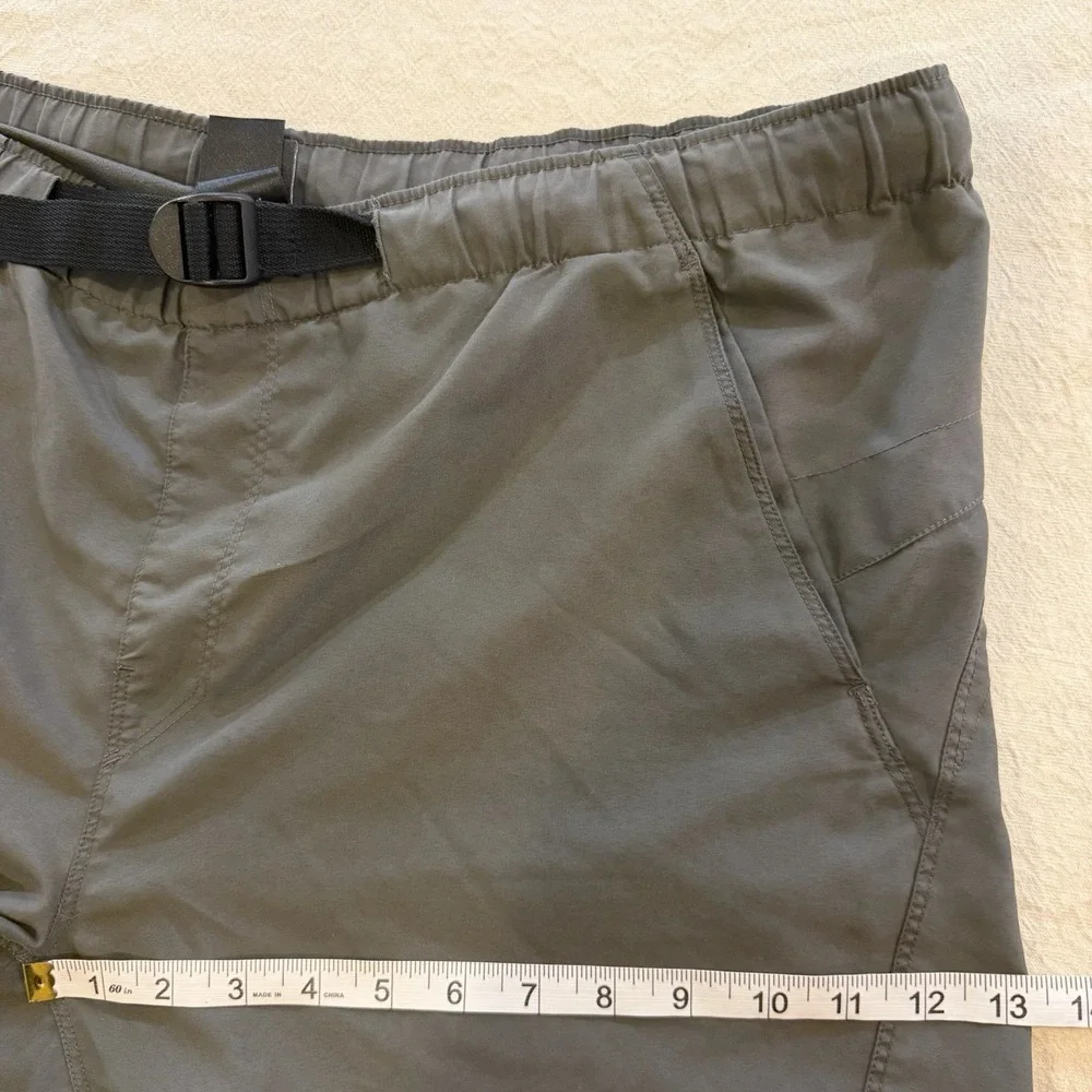 The North Face Class V Pathfinder Belted Shorts Men's Size Large Blue Hiking EUC